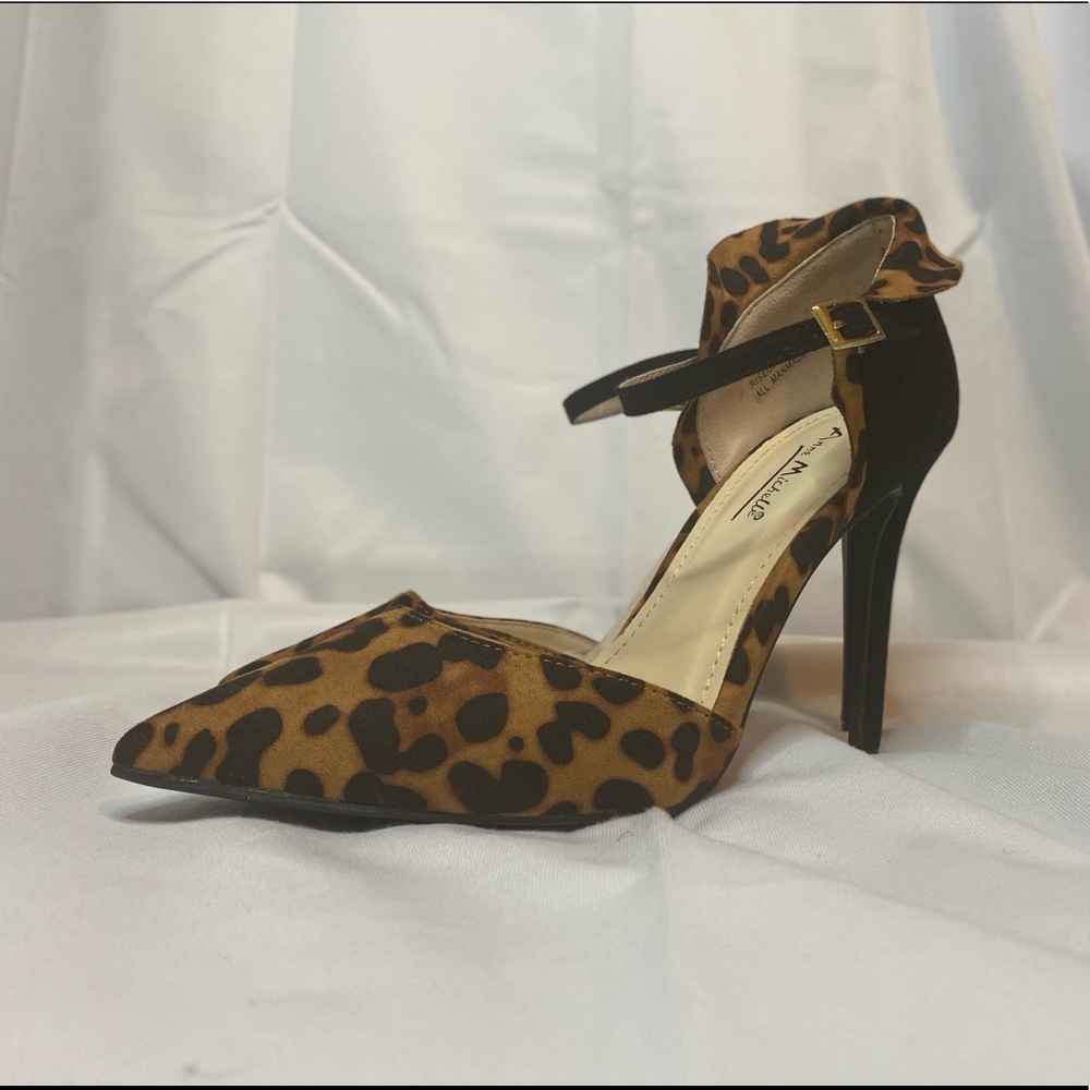 High Heel Shoe